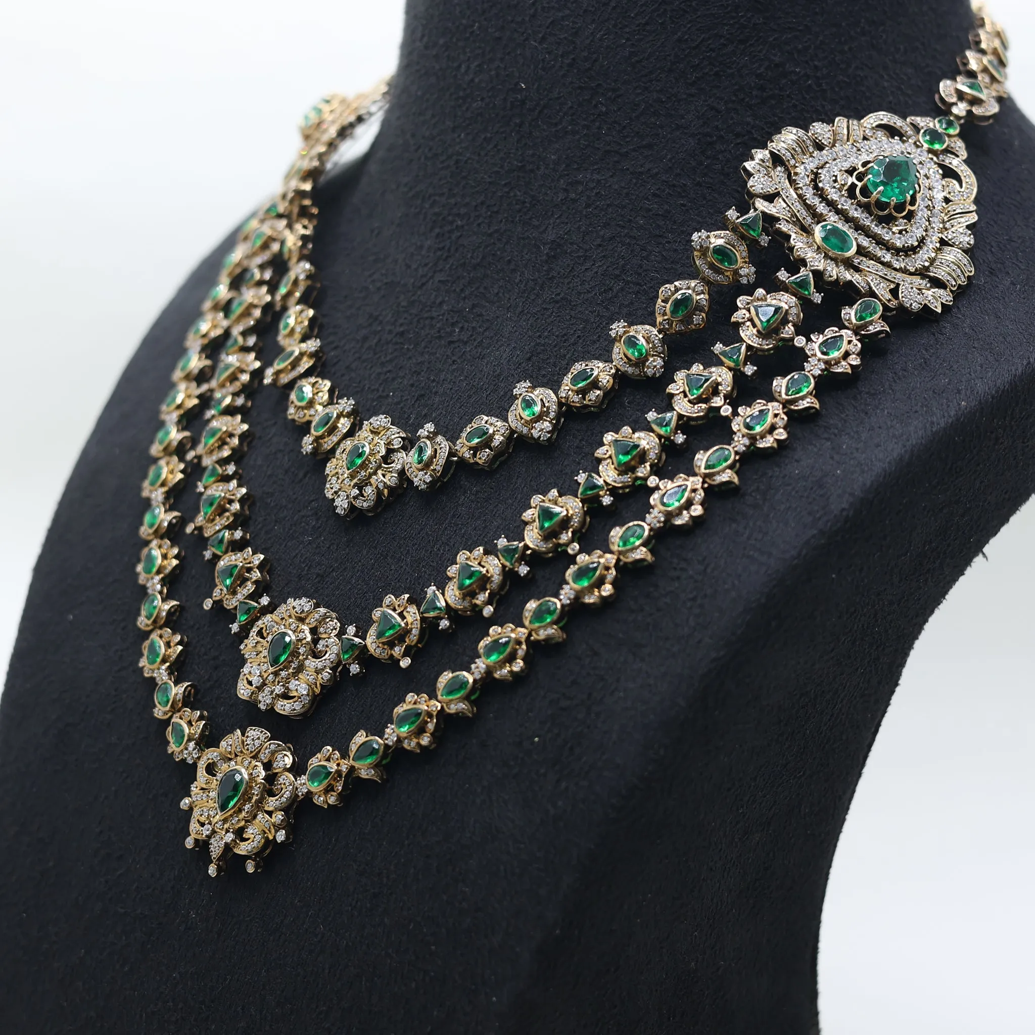 Antique Floral Diamond-Encrusted Necklace For Women