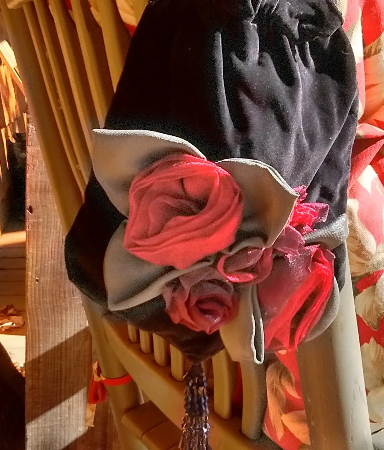 Bearington Vintage Rose Bag Hand Made Rose Petals Fashionable