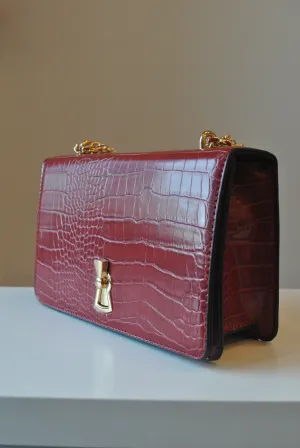 BURGUNDY FAUX CROCODILE LEATHER CROSSBODY BAG