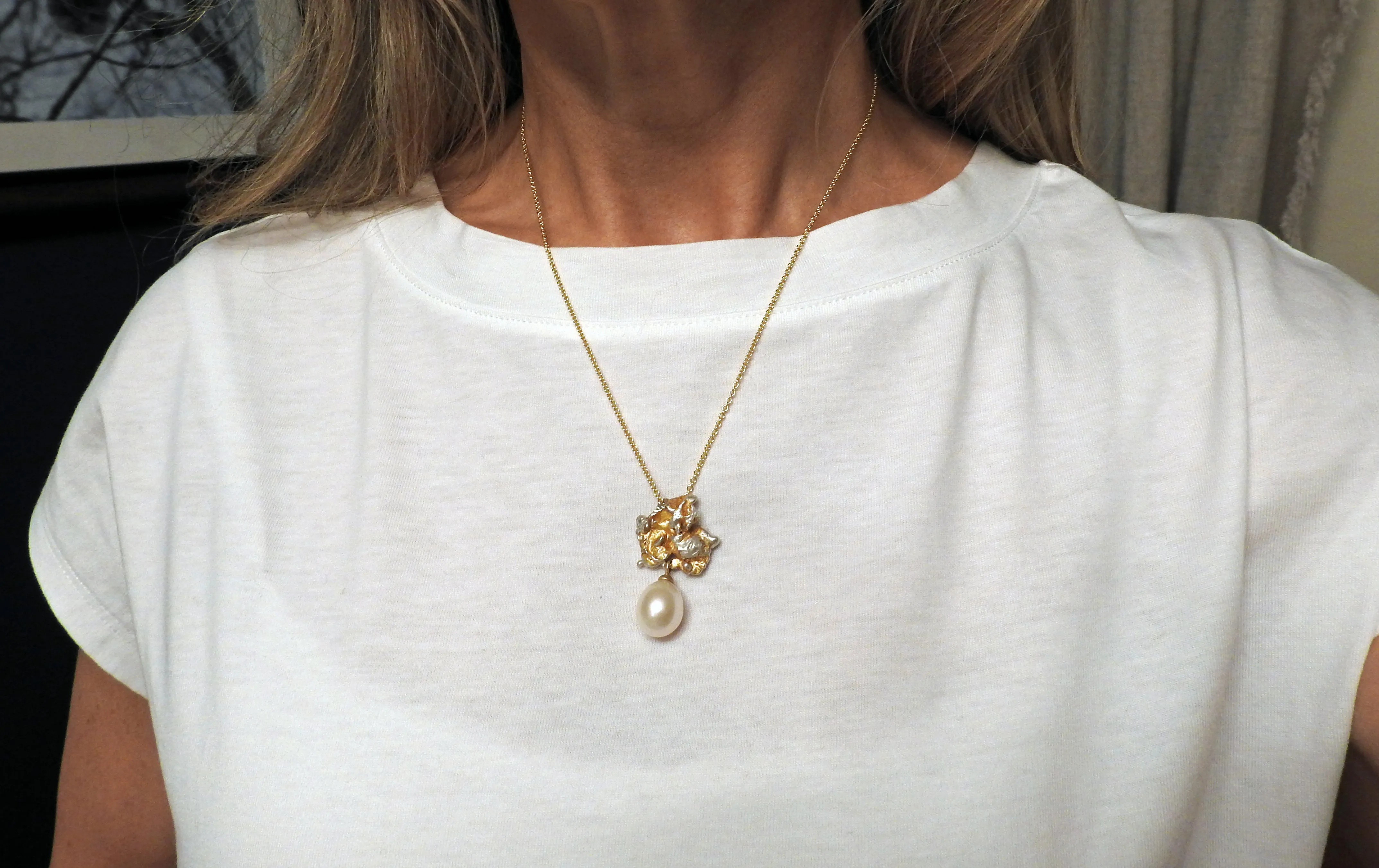 Coral reef drop pearl pendant
