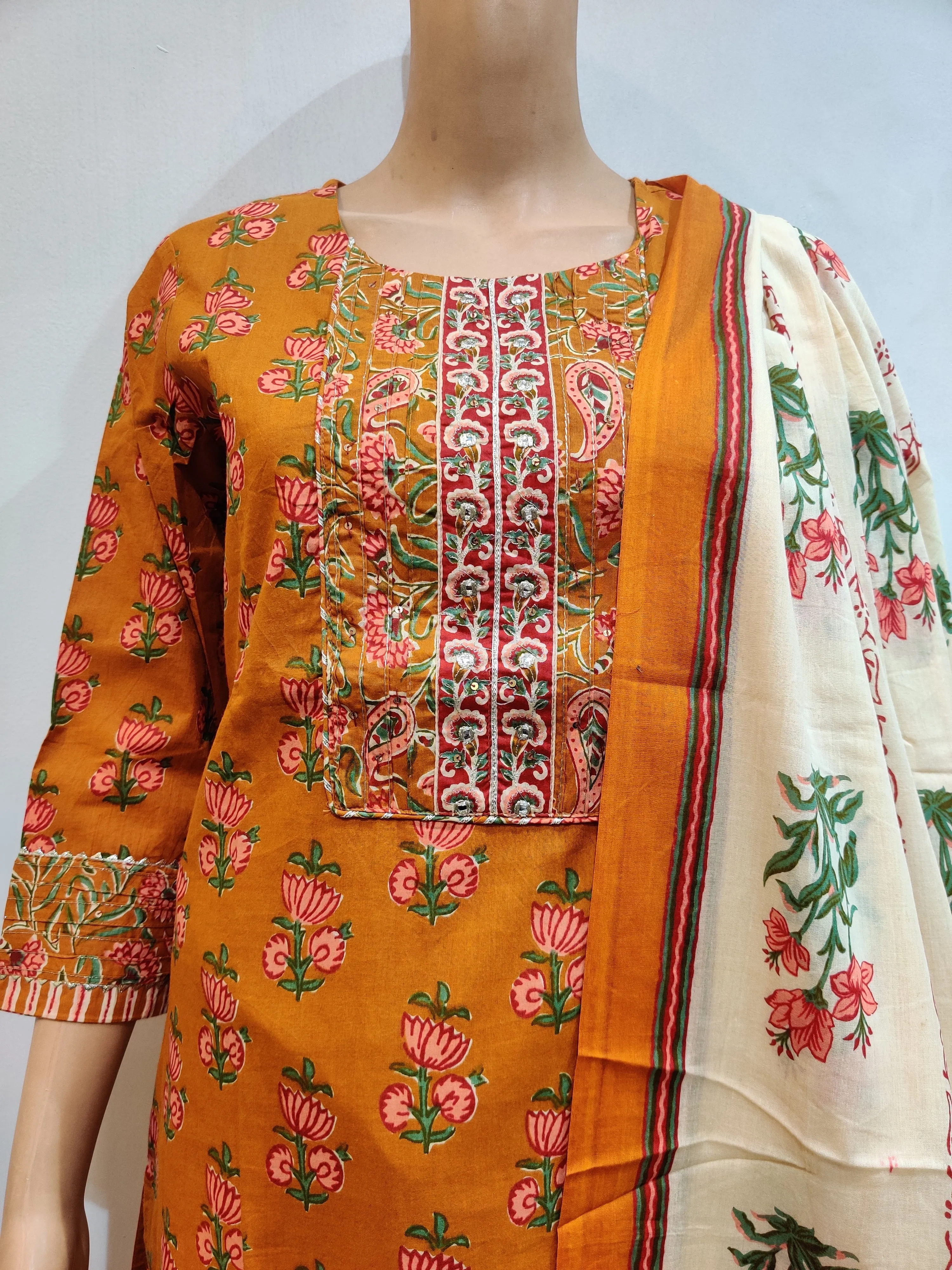 Coreopsis Kurta pant with dupatta