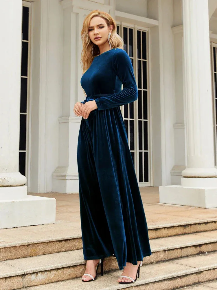 Dalia | Luxurious Velvet Gown