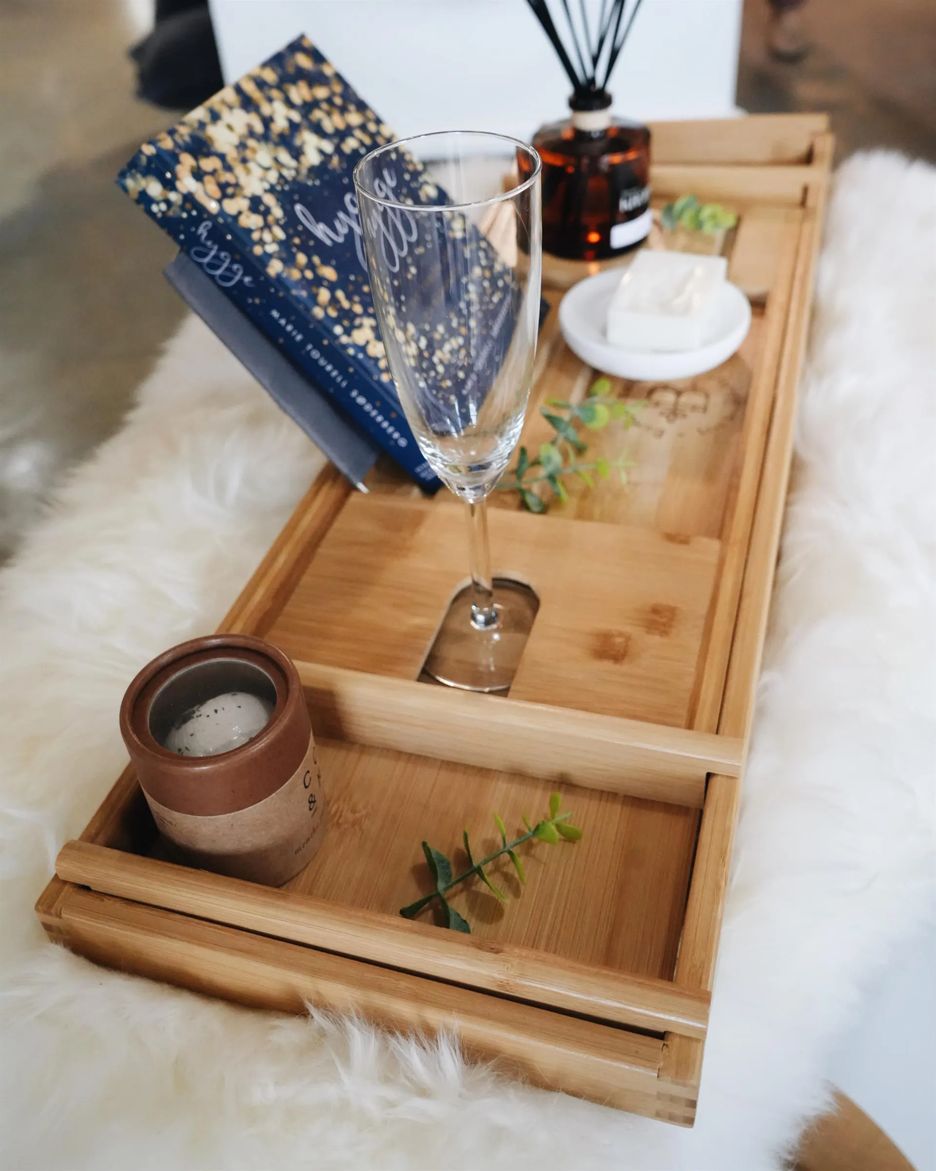 Expandable Bath Caddy