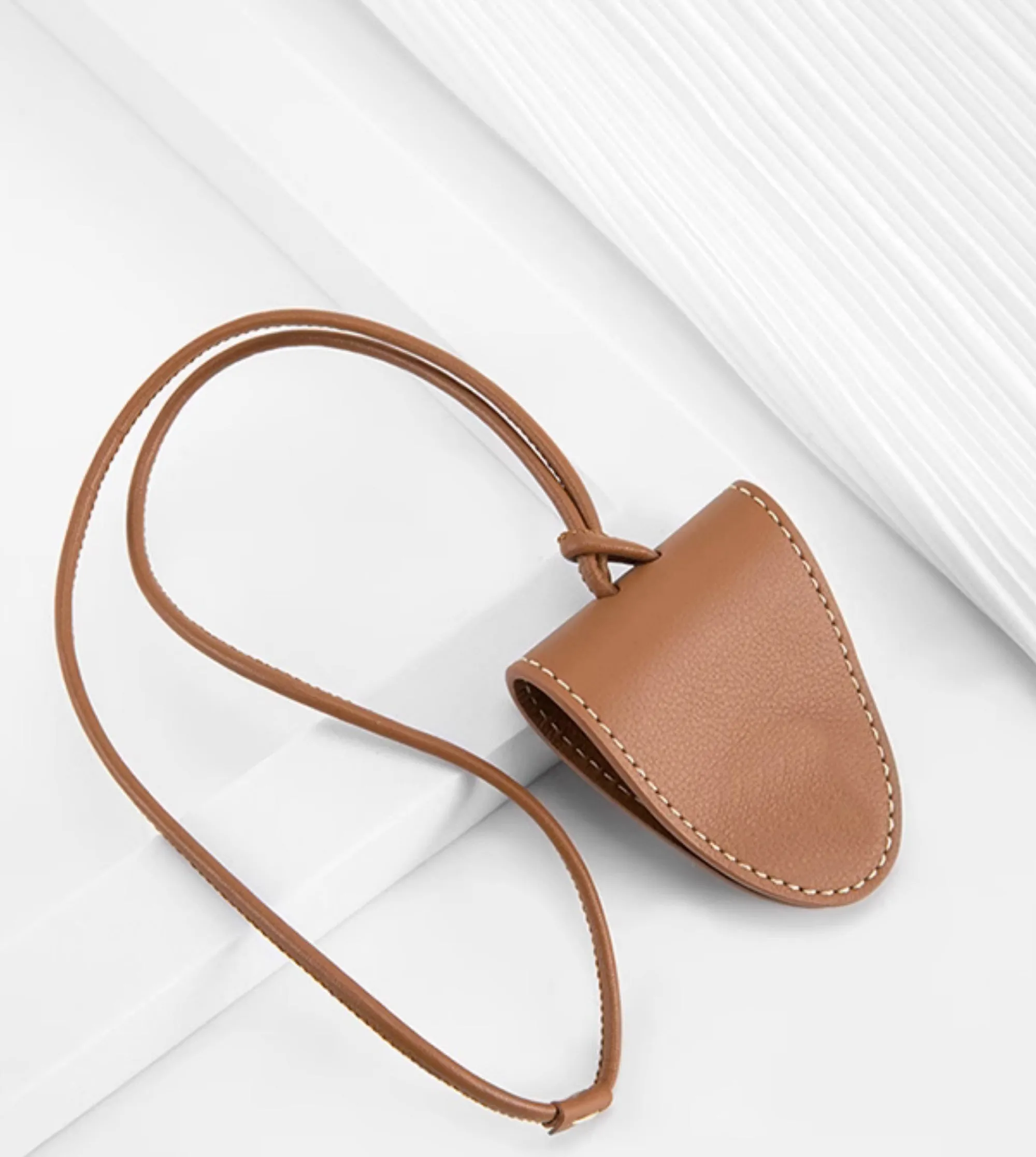 Fashionable Leather Anti-theft Bag Clip and Handmade Glasses Clip Accessories for Stylish Bags