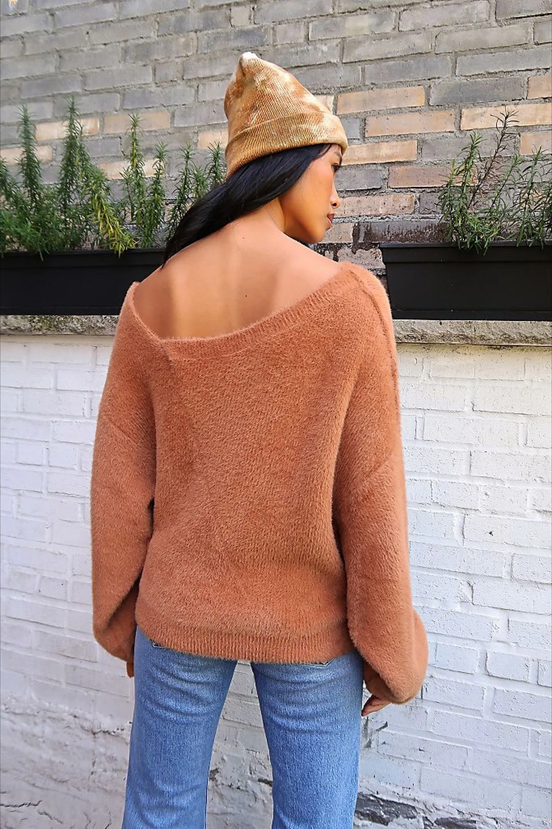 Glistening Sands Star Sign Pullover