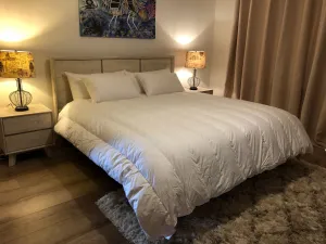 King Size Walled and Channel Quilt 95% Polish Mother Goose Down 7 Blanket Warmth 900 Fill Power