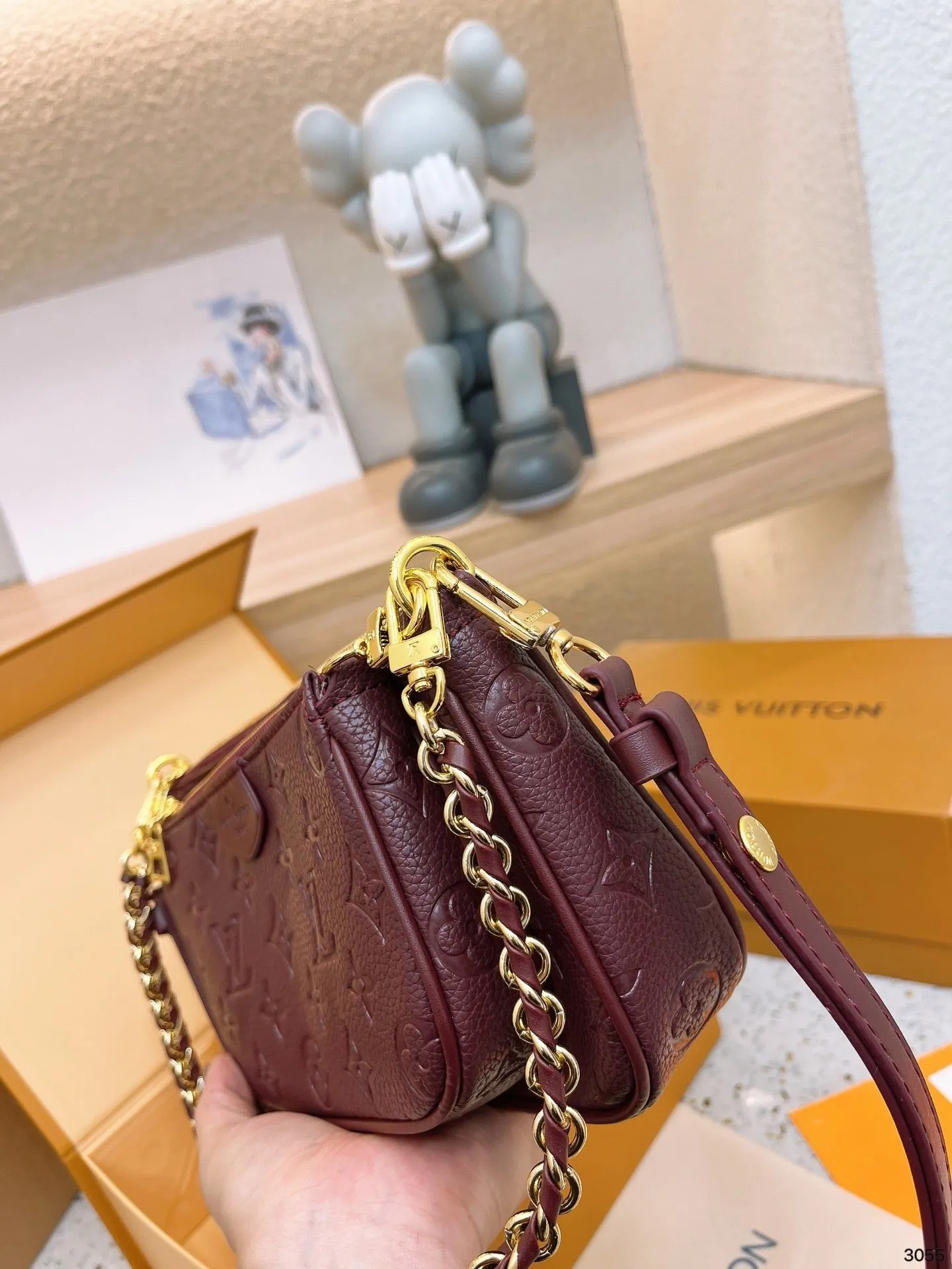 LB898 Multi Pochette Accessoires / 9.8 x 5.7 x 1.8 inches