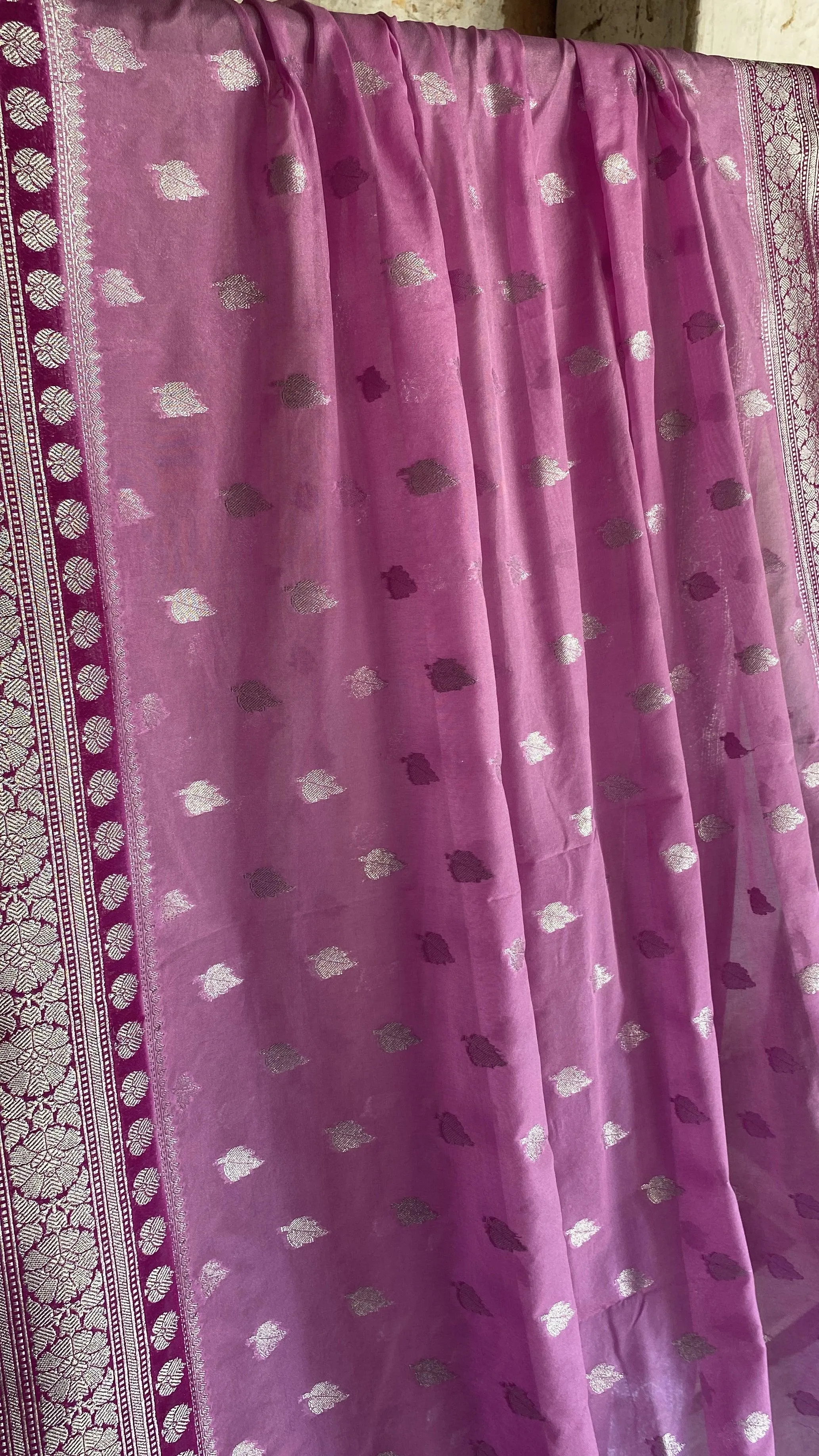 Luxurious Handwoven Pink Pure Chiffon Banarasi Sari
