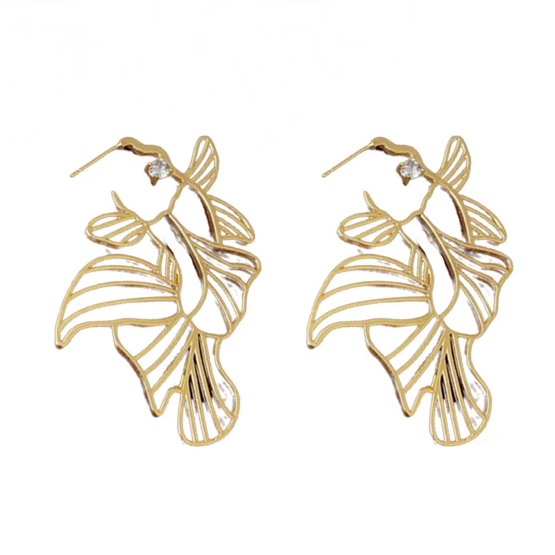 Luxurious Irregular Geometric Metal Electroplating Earrings