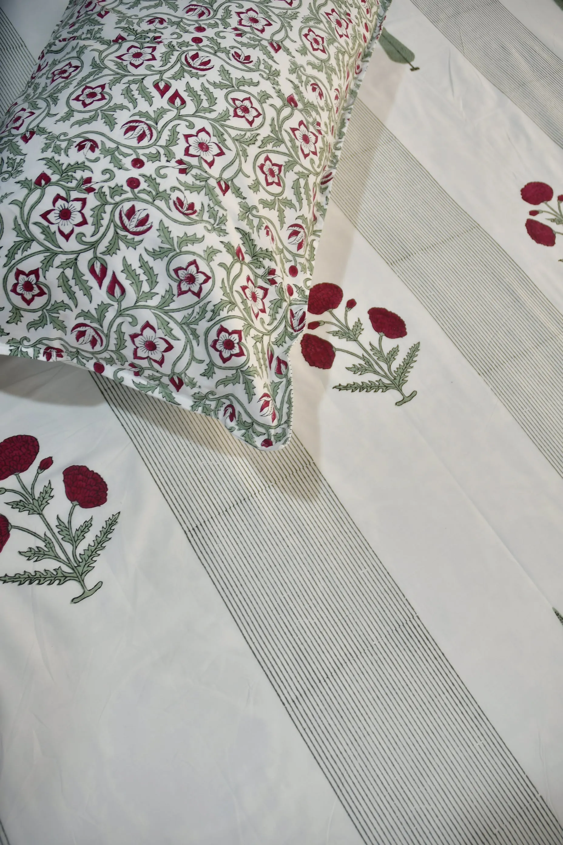 Luxurious Red Poppy Bedsheet | Hand-Blocked Design