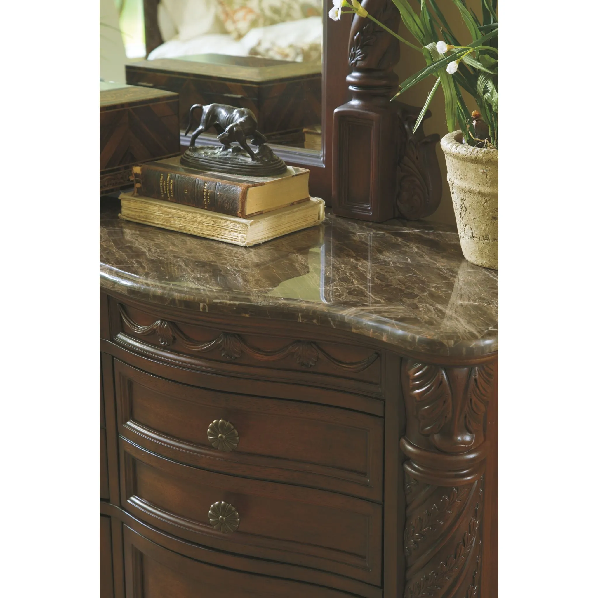 North Shore Dresser