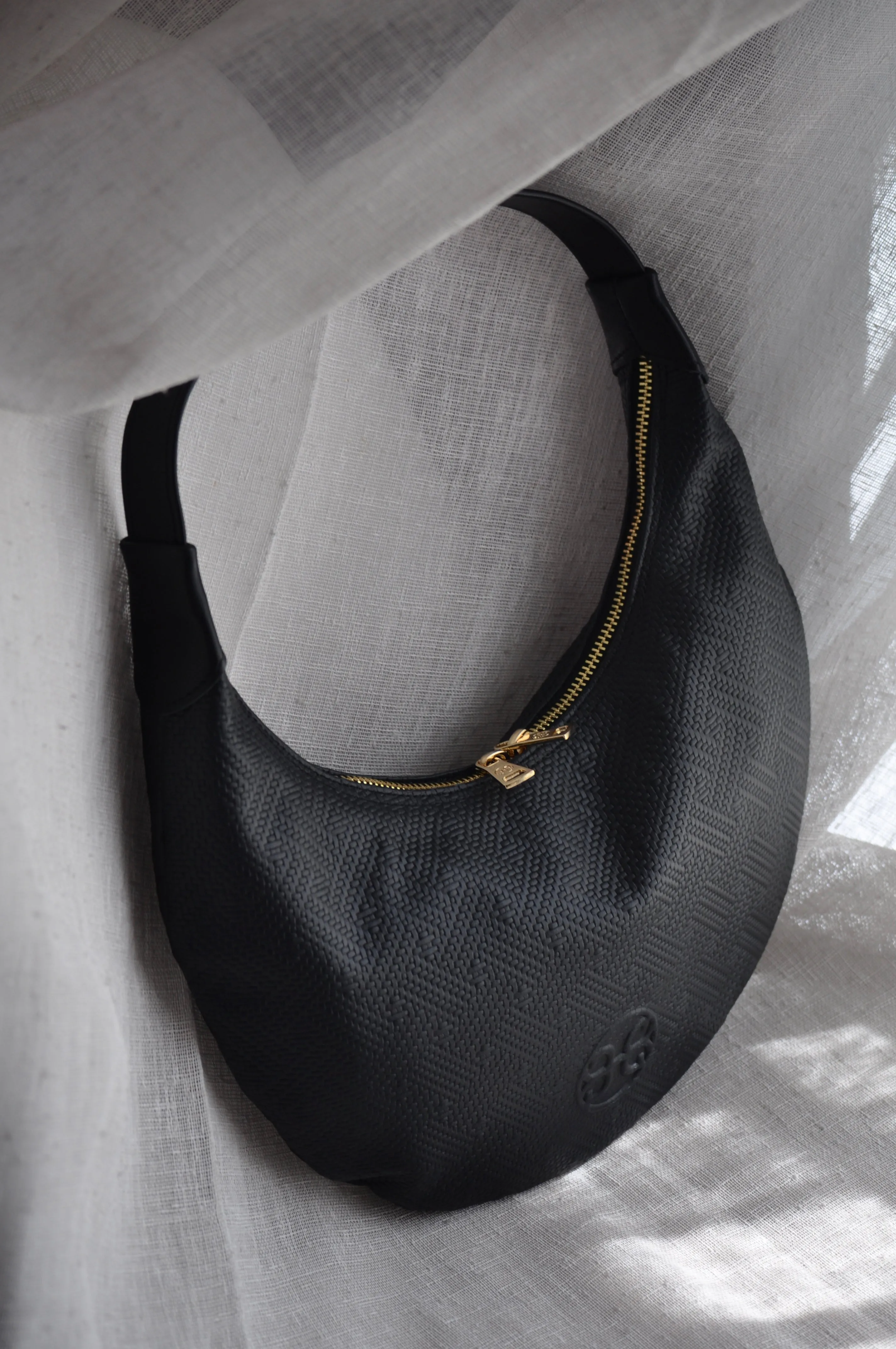Ophelia Small Leather Shoulder Bag - Black textured