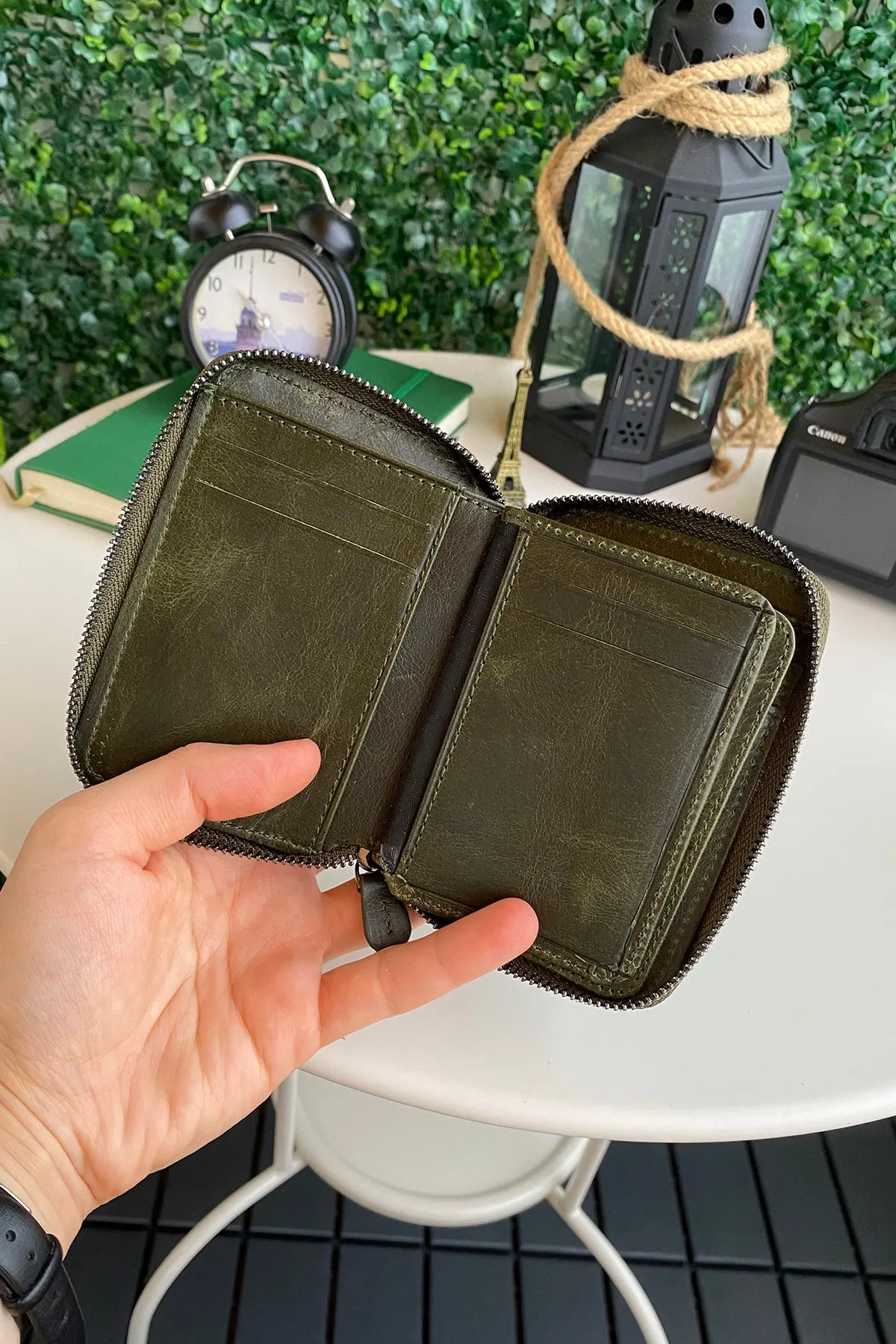 Porto - Genuine Leather Wallet with Zipper Feature