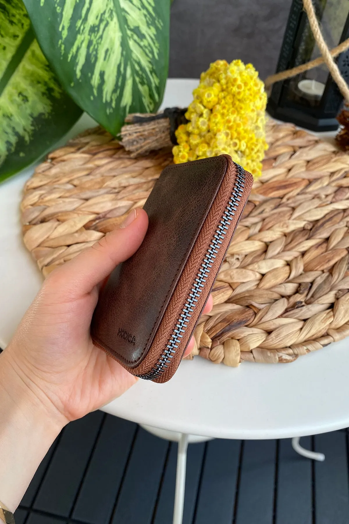 Porto - Genuine Leather Wallet with Zipper Feature