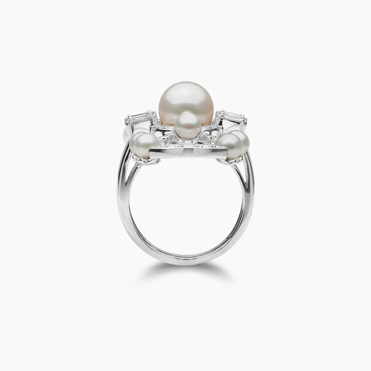 Raindrop 18K Gold Akoya Pearl and Diamond Oval Ring