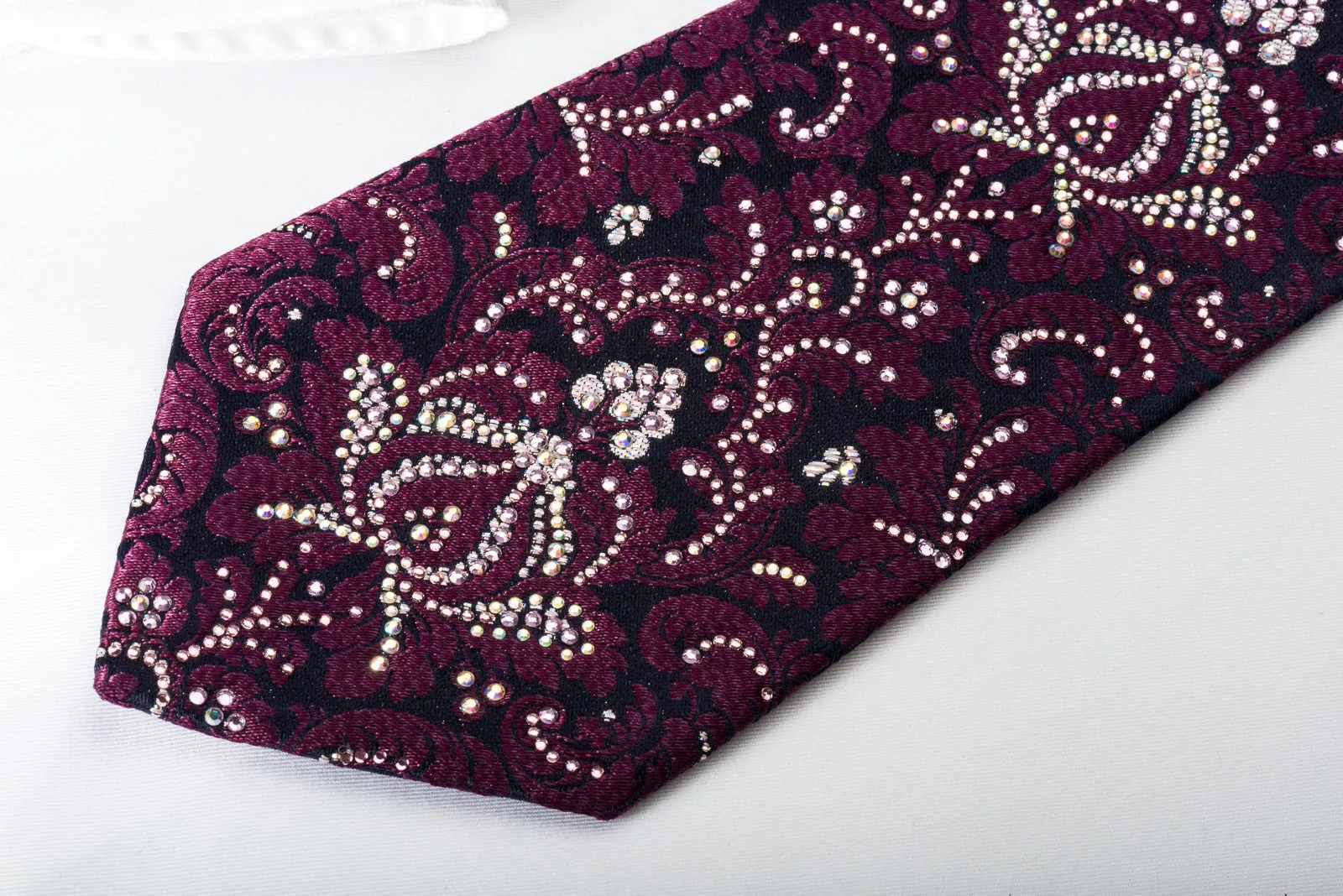 Renoma Rhinestone Tie Purple Damask On Black With Silver Sparkles