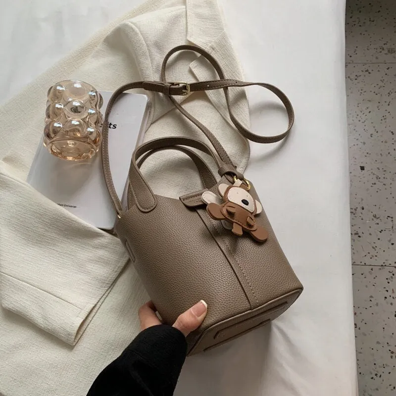 Retro Design Bag Messenger Portable Bucket Bag