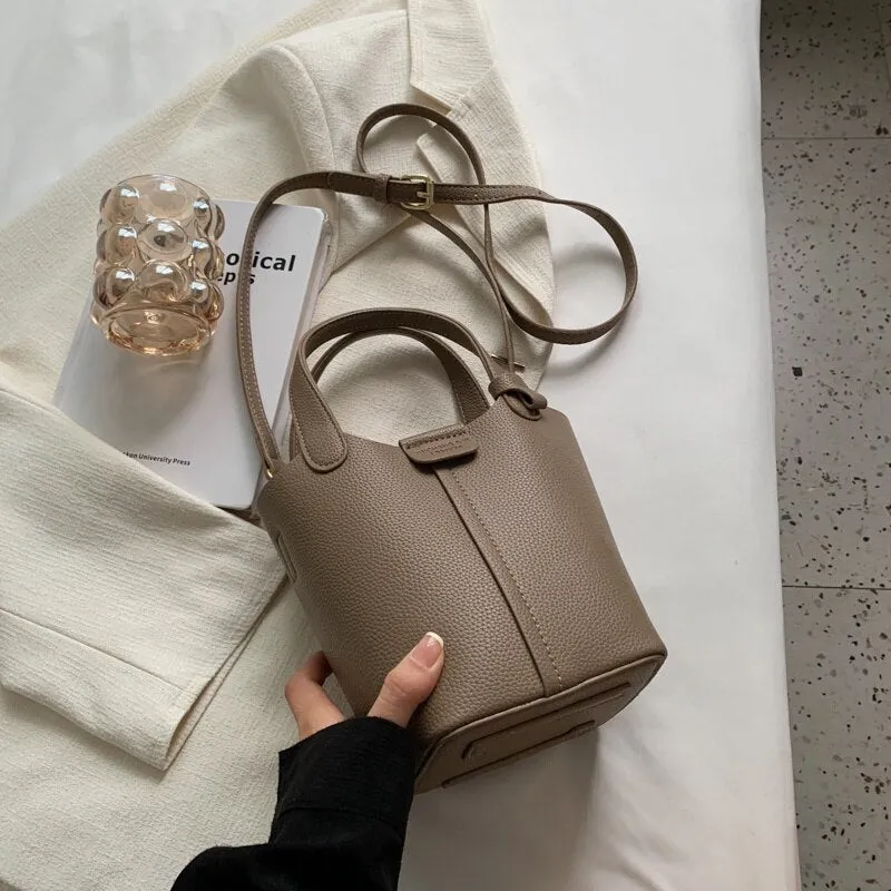 Retro Design Bag Messenger Portable Bucket Bag