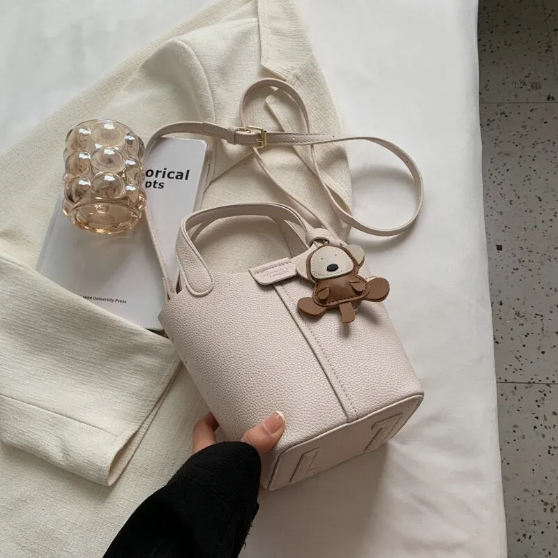 Retro Design Bag Messenger Portable Bucket Bag