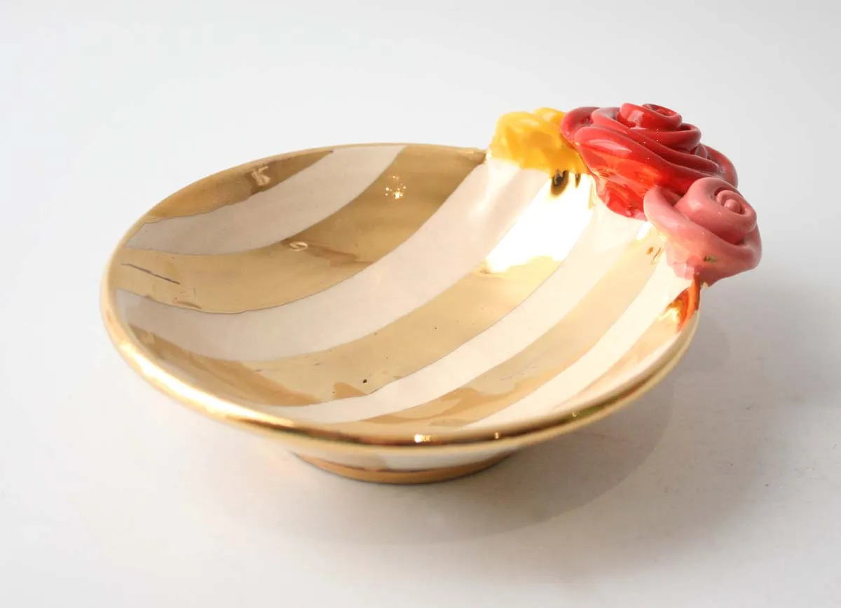 Rose Saucer in Gold and White Stripe