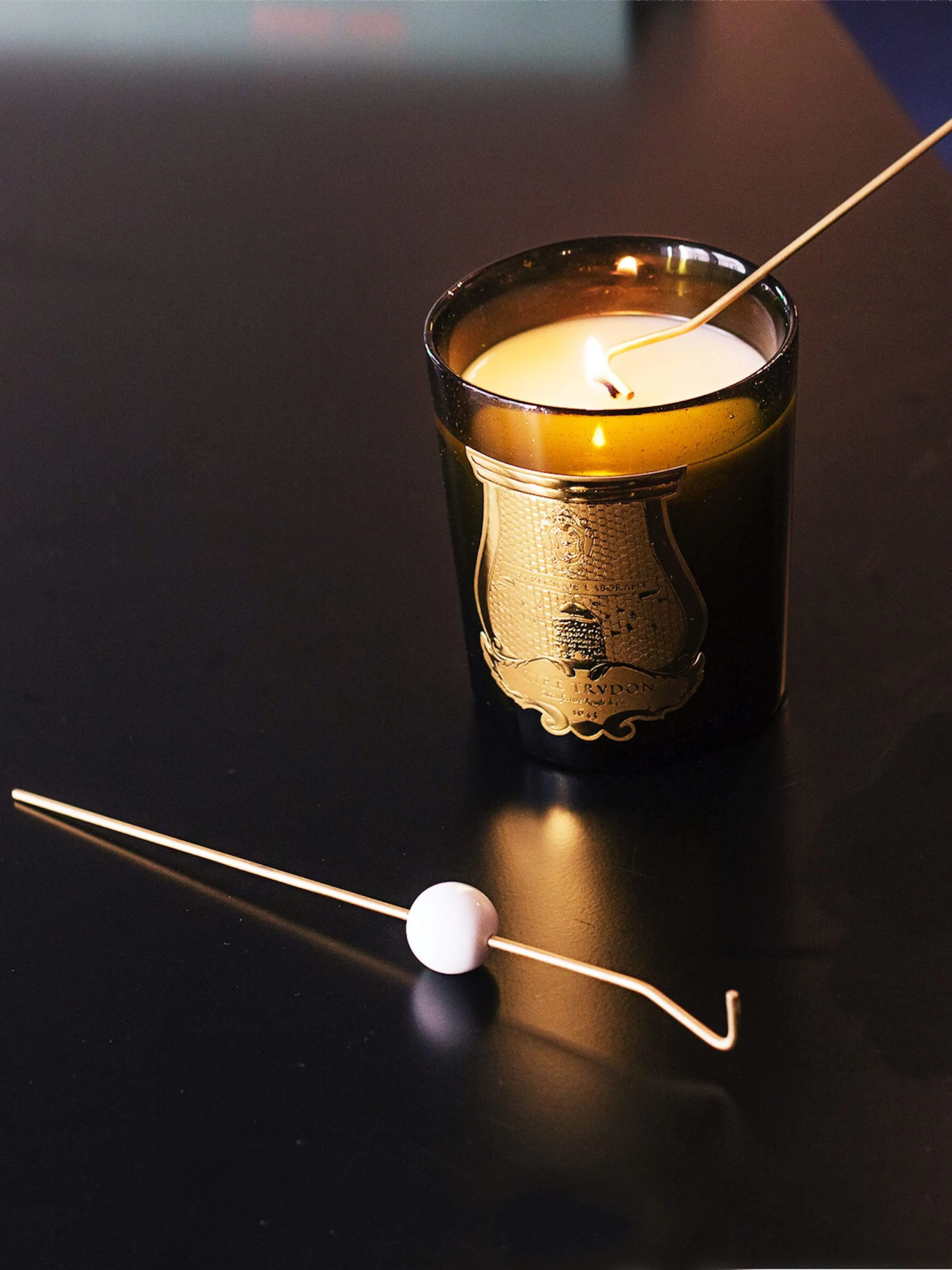 Sphere Eteignoir 'Candlesnuffer' by Cire trudon