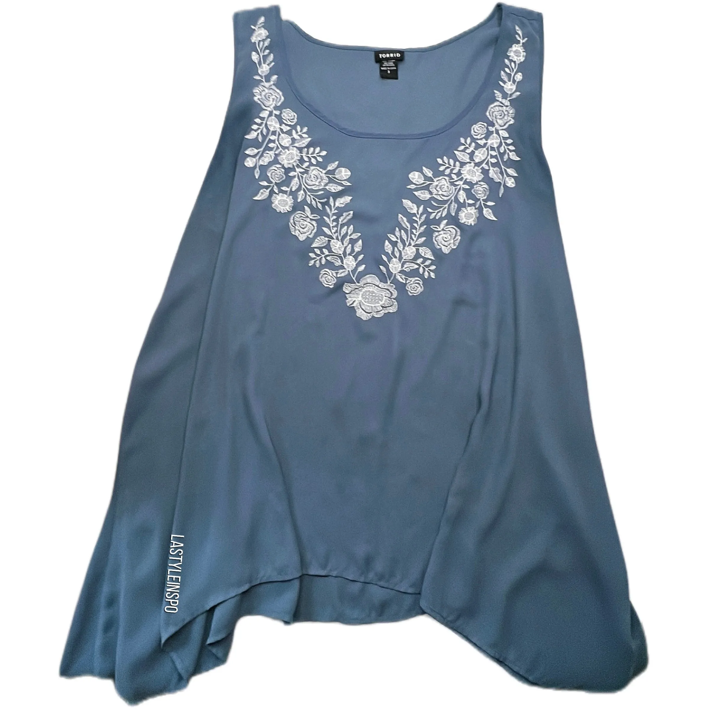 Torrid Blouse Diamonds Turquoise Size 3X