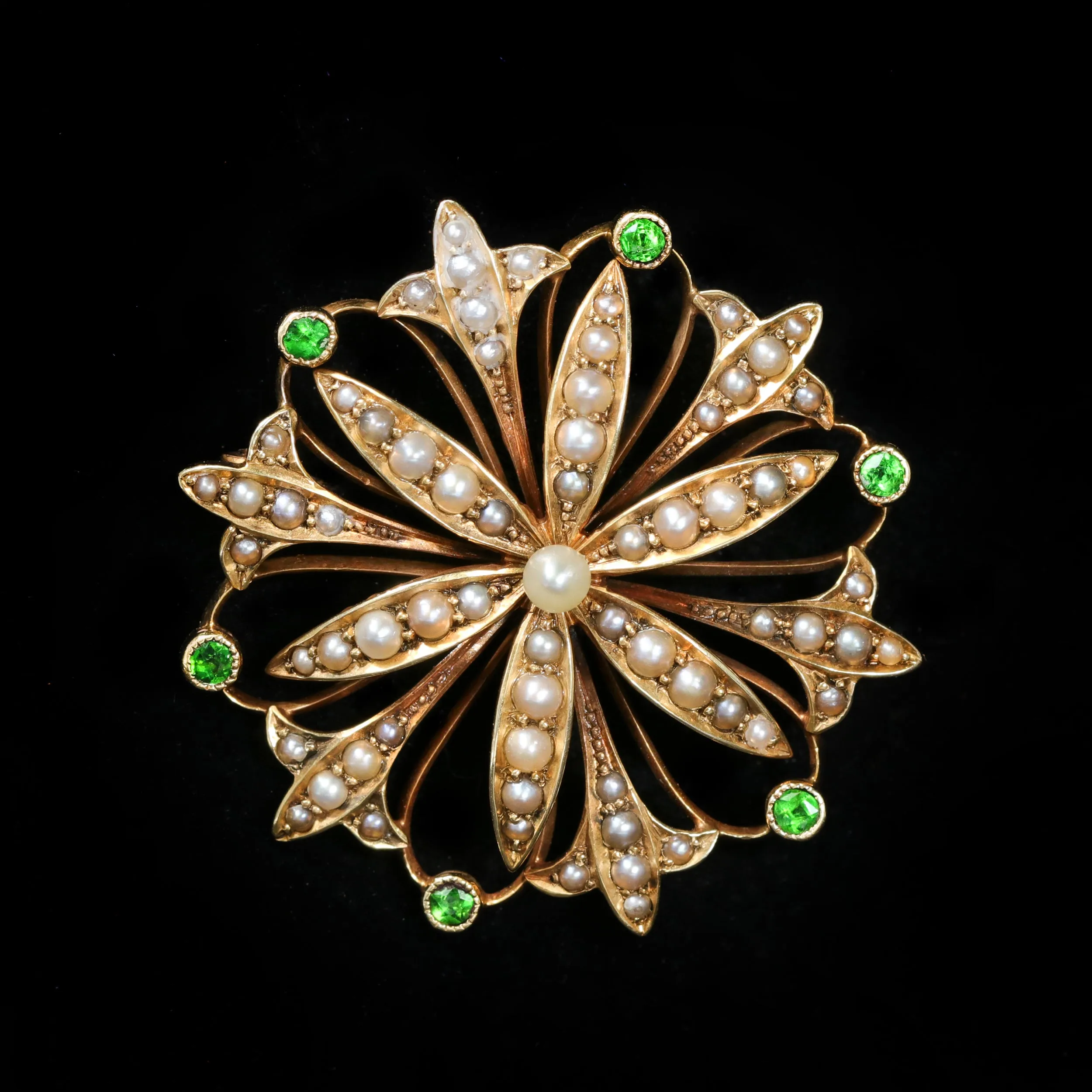 Victorian 15K Yellow Gold, Garnet, and Pearl Brooch