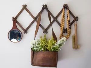 Wall Hanger - Wood Expandable