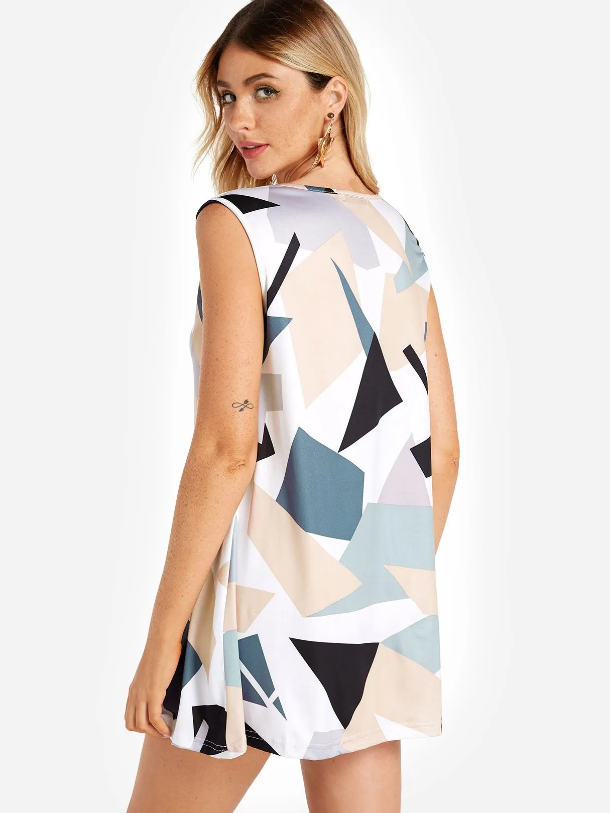 Wholesale Scoop Neck Sleeveless Geometrical Mini Dress