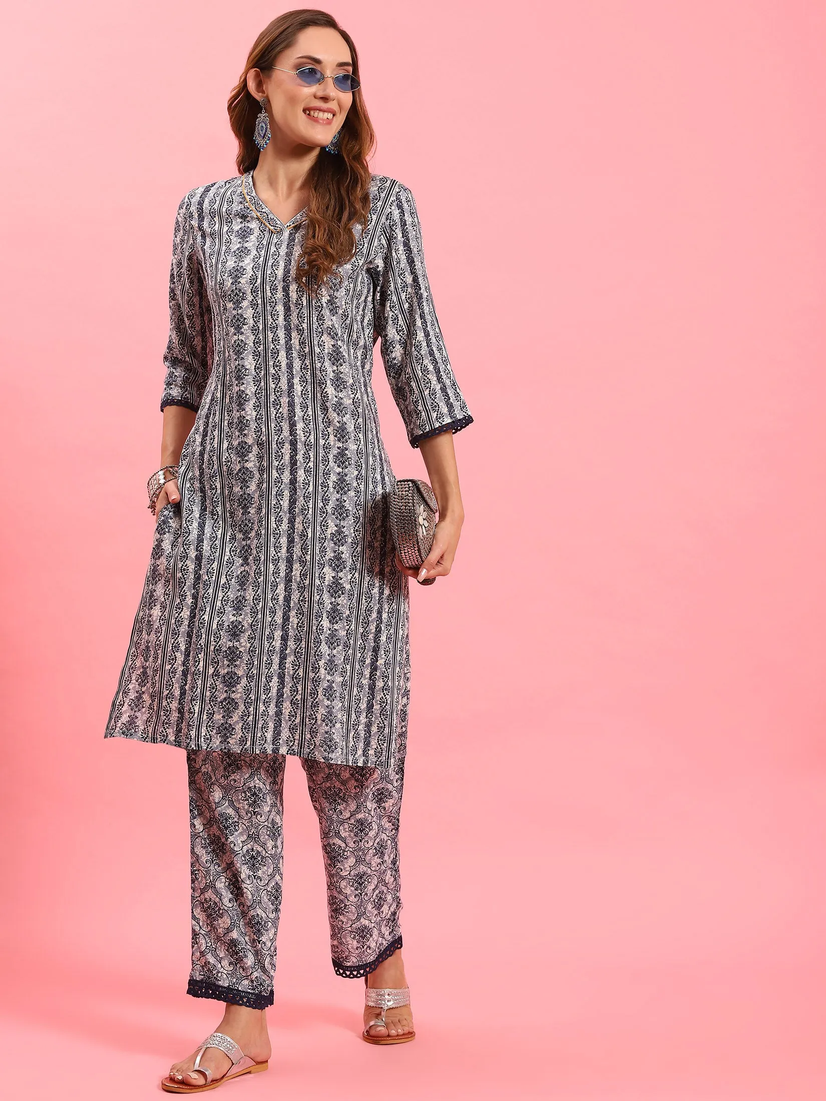 Women Blue Ornamental Printed Kurta With Comfort Pant